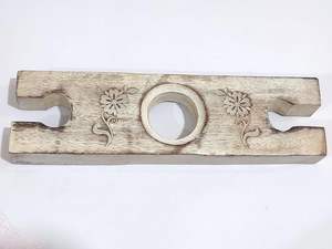 Bouteille de vin de couleur blanche en bois et porte-verre support en bois antique fait à la main pour le vin pour deux verres et bouteille magnifiquement - Product Image 3