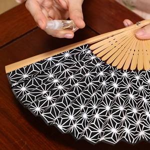 Fait à la main au Japon Hot New Traditional Tassel Hand Fan pour les femmes Bamboo Crafts Handheld Fan - Product Image 5