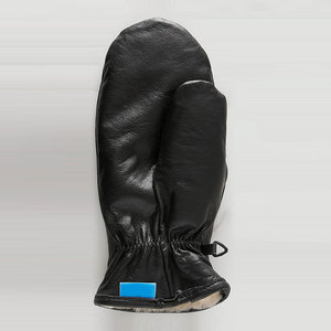 Mitaines en cuir de style vintage avec couche d'isolation douce conçues pour les voyages d'hiver en plein air et les trajets quotidiens - Product Image 3