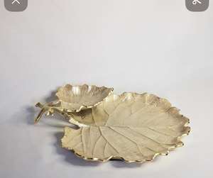 Bol de service moderne en aluminium au look élégant, idéal pour rehausser les présentations de table à manger lors des anniversaires - Product Image 6