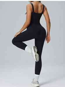 Ensemble de vêtements de sport deux pièces pour femmes débardeur et legging pour le fitness vêtements d'entraînement personnalisés OEM pour femmes Yoga Se - Product Image 6