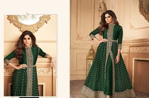 Costume Anarkali en Georgette lourde de style traditionnel avec broderie semi-cousue pour la collection pakistanaise - Product Image 6