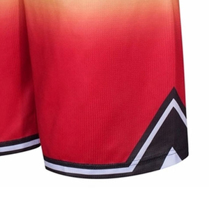 Nouveaux modèles de vêtements de basket-ball américain Équipes Logo personnalisé pour hommes Jogger Shorts de sport Running Gym Fitness Filets fabriqués par RAM Industry - Product Image 3