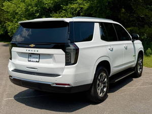 Alphard 2023 4WD Híbrido Z, Seminuevo, Volante a la Izquierda - Product Image 2