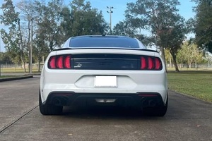 FORD MUSTANG GT COUPE 2020 LHD/RHD EXTRÊMEMENT PROPRE, BOÎTE MANUELLE 6 VITESSES, MOTEUR V8, PRÊT À ÊTRE EXPÉDIÉ - Product Image 3