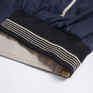 Panel capucha cuello cinta de cuello automático con lazo de casillero en el centro espalda chaqueta cortavientos Chaqueta ligera con cremallera completa 100% poliéster - Product Image 4