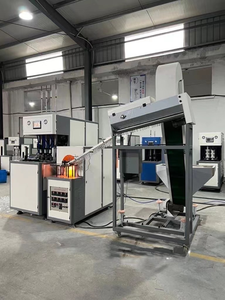 เครื่องเป่าขวด2000bph กึ่งอัตโนมัติ4ช่องพร้อมระบบโหลดอัตโนมัติแบบ Preform - Product Image 2