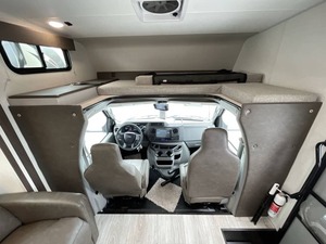 Nueva Remolque-Camper C-o-a-c-h-m-e-n F-r-e-e-l-a-n-d-e-r 31M-B-F 2026 en Venta para Camping y Viajes - Product Image 5