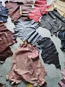 Pieles de Oveja con Acabado Ecológico - Marca RI.PELL - Varios Artículos: Ropa Deportiva, Accesorios de Vestir, Cinturones, Vestidos, Equipaje - Product Image 3