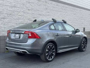 Voiture d'occasion de qualité abordable, Volvo S-60 Cross 2016, conduite à gauche - Product Image 5