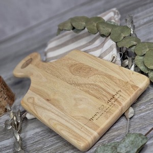 Planche à découper en bois de style fruit, finition naturelle, durable, fabriquée à la main, rectangulaire, épaisseur 1,5 cm, passe au lave-vaisselle, à bas prix - Product Image 1
