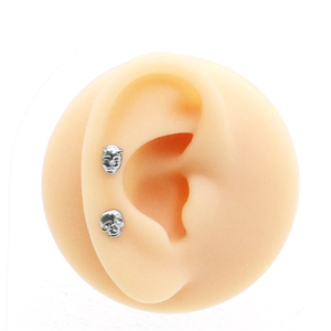 2025 Europese Mode Halloween Kraakbeen Oorbellen Punk Sieraden Titanium Legering Piercing Voor Mannen En Vrouwen Bruiloft - Product Image 2