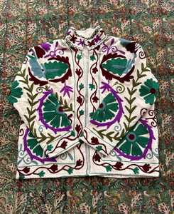 Chaqueta Suzani de Algodón y Terciopelo, Abrigo Bohemio Bordado de Estilo Indio, Kimono de Invierno con Patrón Floral, Regalo de Dama de Honor, Unisex - Product Image 1