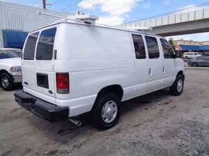 Furgoneta de Carga Ford E-250 3 Puertas 2012 Usada Barata al por Mayor, Tracción Total, Volante a la Izquierda, Asientos de Cuero, Cámara Trasera, Faros LED, Pantalla Táctil, Euro - Product Image 2