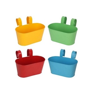 Élevez votre jardin avec des jardinières en métal galvanisé faites à la main, parfaites pour la décoration intérieure et disponibles au prix de gros. - Product Image 4