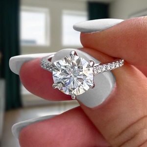 Anillo de Compromiso de Diamante Cultivado en Laboratorio con Corte Brillante, Chapado en Rodio y Oro Blanco para Mujer, con Diamantes Laterales, Certificado IGI, Clásico de Lujo - Product Image 1