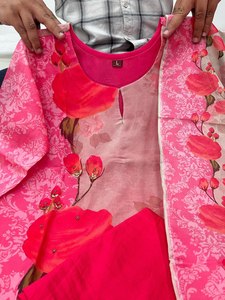 Colección de Kurtis de Nuevo Diseño en Color Rosa con Estampado Floral, Estilo Maharashtra, Suaves, Cómodos y Elegantes de SIE - Product Image 5