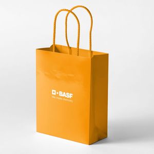ถุงกระดาษงาช้างแบบรีไซเคิลได้ด้ามจับสีส้มพิมพ์โลโก้ตามสั่งสำหรับเสื้อผ้าของขวัญช้อปปิ้ง - Product Image 3