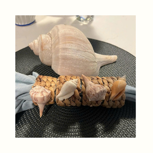 Anneau de serviette en coquillage naturel turbo pour la décoration de table, la décoration de la salle à manger et l'utilisation en restauration - Product Image 2