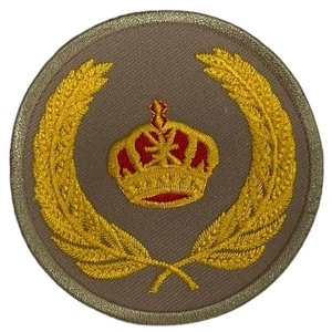 Insignias bordadas a mano con hilo dorado Lauren de WOK Industries, parches de tela hechos a máquina, insignias tácticas con bordado dorado. - Product Image 3