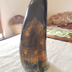 Support pour cornes à boire viking écologiques faites à la main, en corne de buffle naturelle polie, pour les amateurs de bière, de méad et de bière, artisanat indien - Product Image 1