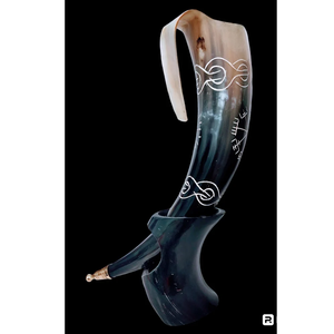 Corne à boire polie de style traditionnel, écologique, inspirée des motifs animaliers et religieux - Product Image 1