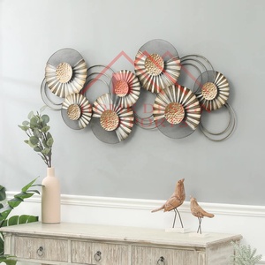 Décoration murale en métal martelé de style circulaire 2026 en finition dorée, accessoires de décoration murale - Product Image 2