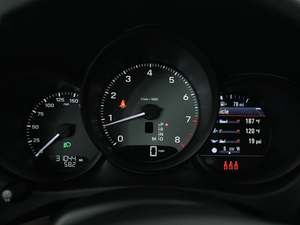 Porsche Macan S 2022 d'occasion, incroyablement parfait, faible kilométrage, en stock, offert à un prix incroyable, à ne pas manquer - Product Image 5