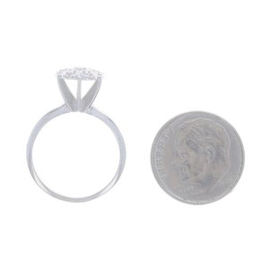 Bague de fiançailles en plaqué platine pour femme 925 Sterling Sier 10K Rod Floral Scallop Cluster avec bijoux en acier inoxydable - Product Image 5