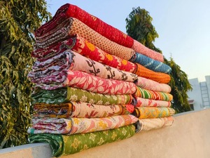 100% bio Vintage Kantha coton couette 55*85 pouces fait à la main inde lin jette solide caractère motif doux confortable moderne - Product Image 4