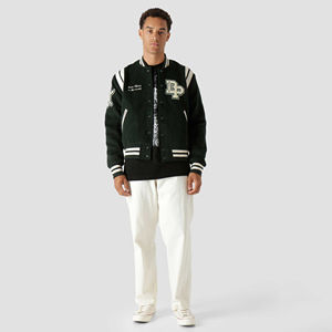 Liso Sólido Negro Manga Larga de Cuero Lana Cuerpo Stand Collar Transpirable Varsity Letterman Chaqueta Para Hombres - Product Image 3