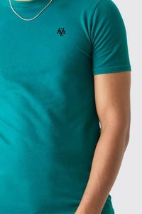 Camiseta OEM de manga corta con cuello redondo transpirable de algodón 100% de la mejor calidad para hombre fabricada por productos Huzaifa - Product Image 5