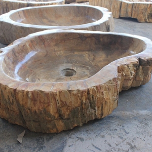 Lavabo de Piedra de Río Natural Ovalado de un Solo Orificio con Diseño Tradicional para Villa u Hotel - Product Image 3