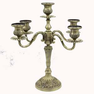Bougeoir en or à 5 bras fait à la main Chandelier en or personnalisé pour la décoration de la maison pour la pendaison de crémaillère ou les mariages - Product Image 5