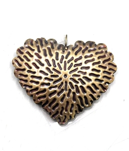 Cœur suspendu en cuivre antique Design impressionnant Tenture murale décorative pour la maison Artisanat décoratif de Noël Matériau en verre - Product Image 3