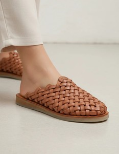 Zuecos y Mules de Cuero Trenzado con Punta Cerrada, Transpirables, Ligeros, Fáciles de Poner, Sandalias Casuales para Interiores - Product Image 3