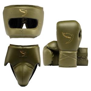 Ensemble de boxe en cuir véritable personnalisable avec votre logo, super confortable, pour le kickboxing, le MMA, le Muay Thai, les gants de sparring - Product Image 1