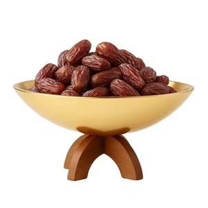 Boîte à dates noire mate avec couvercle en forme de croissant doré, cadeau de l'Aïd, islamique, Ramadan - Product Image 6