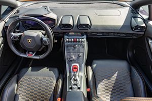 Gran Oferta: Lamborghini Huracán LP 580-2 Spyder Usado del 2019 - Product Image 2