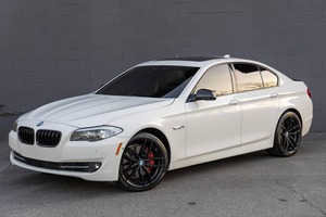 BMW 550i 2012, voitures d'occasion de haute qualité disponibles au prix usine - Product Image 3