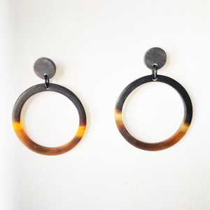 Ensemble de boucles d'oreilles en corne de buffle artisanales de qualité supérieure, style vintage exclusif pour mariage, couleur et taille personnalisables - Product Image 3