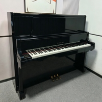 Piano vertical Kawai XO-8AT en stock, envío rápido. Piano vertical resistente para uso a largo plazo, para escenario y estudio, de segunda mano.