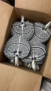 Abanicos de mano de bambú tropical tejido artesanal, diseño tradicional pintado para recuerdos, bodas, juegos de regalo artesanal vietnamita, Vietnam - Product Image 6