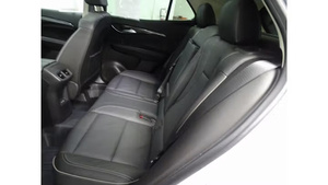 2021 Buick Envision Essence AWD usado cuidadosamente - Product Image 3