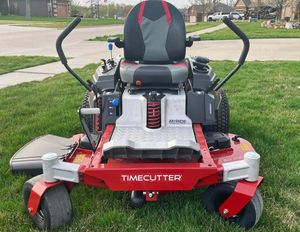 เครื่องตัดหญ้าแบบ Zero Turn ใช้แก๊สโซลีน 2 จังหวะ สำหรับงานอุตสาหกรรม ขายพร้อมใช้งาน ทนทานต่อการใช้งานยาวนานและให้ผลผลิตสูง - Product Image 3