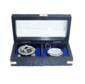 Brújula luminosa de latón de diseño antiguo portátil nuevo clásico para viajes al aire libre y senderismo reloj de bolsillo estilo Camping artículo de venta - Product Image 1