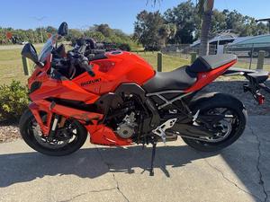 Venta en Subasta de Motocicletas Nuevas GSX-8R Street 2026 con Velocidad Máxima Superior a 80 km/h y Potencia de 1001-2000W, con Depósito - Product Image 4