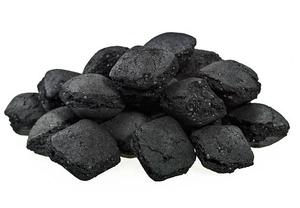 Charbon de bois en briquettes de bois dur noir de haute qualité pour la cuisson au barbecue en plein air avec 7300J de calories et des performances optimales - Product Image 4