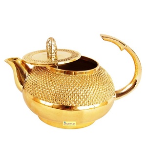 Théière en laiton décorative de luxe, fabriquée à la main avec des motifs gravés traditionnels, bouilloire à thé en métal vintage pour une décoration intérieure élégante - Product Image 1