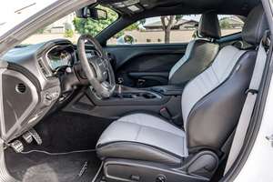 2023 Challenger SRT Hellcat Widebody Jailbreak เครื่องยนต์ Hemi V8 ซูเปอร์ชาร์จ  ตกแต่งครบครัน  ปรับแต่งบางส่วน - Product Image 4